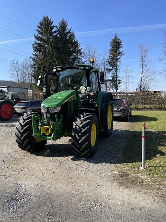 John Deere 6120M 