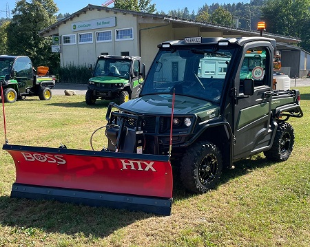 John Deere Gator XUV835