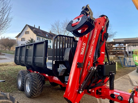 Rückewagen Stepa M16 mit Kran FZ8090