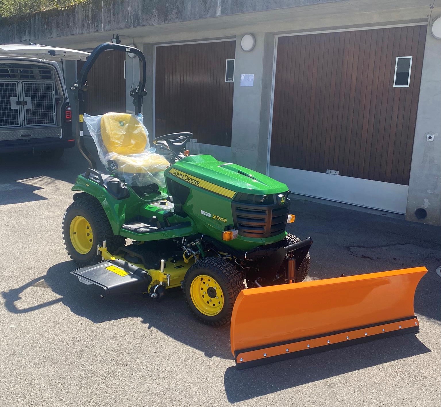 Ablieferung John Deere x948