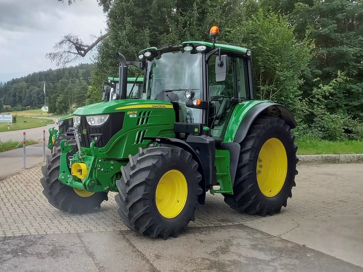 John Deere 6140M